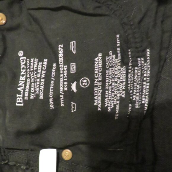 ⚓️BLANK NYC Sabotage Cut off Denim Black Fringe Shorts⚓️ - Picture 4 of 5